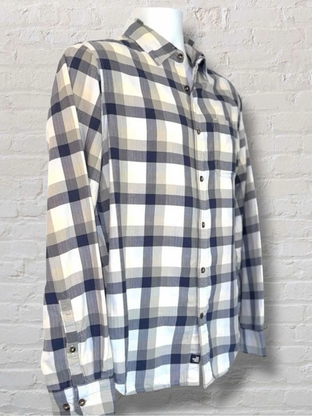 The North Face Men’s Flannel Shirt Plaid Button Down Long Sleeve Size Small